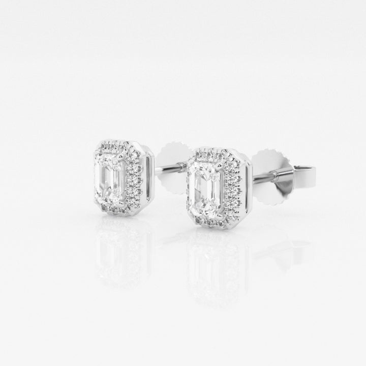Emerald FG-VS2 Lab-Grown Diamond Halo Stud Earrings For Women