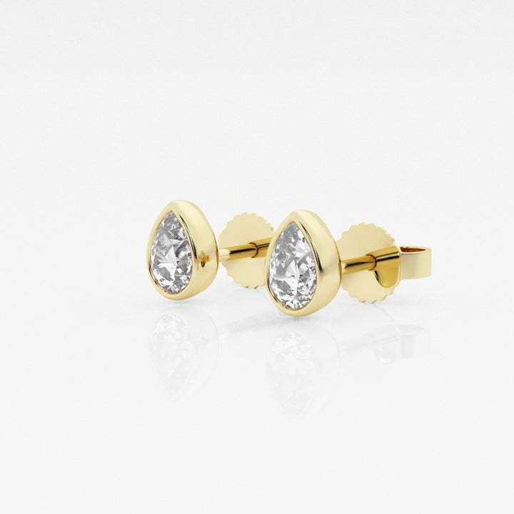 Pear FG-VS2 Lab-Grown Diamond Bezel Set Stud Earrings