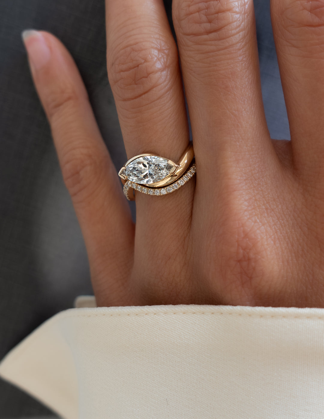 2.0CT East West Marquise E-VS Lab Grown Wave Bridal Ring Set With Classic Bands