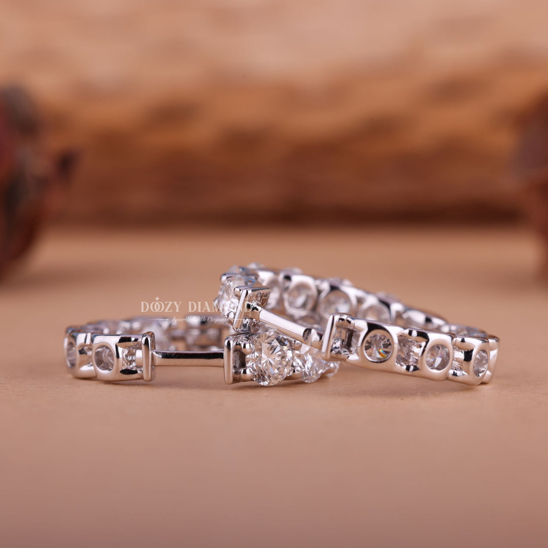 Round EF-VS2 Lab-Grown Diamond Hoops Earrings