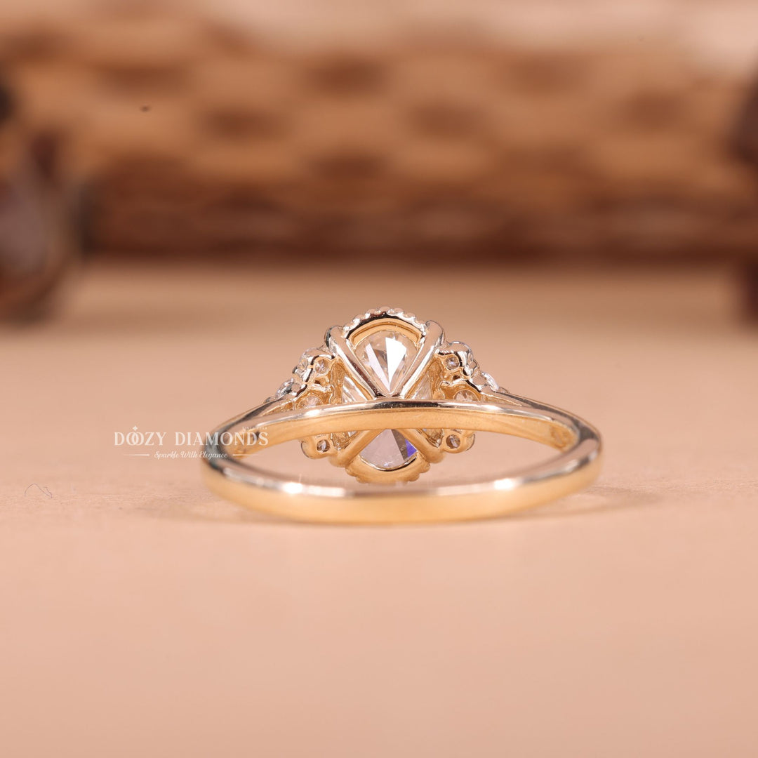 2.0CT-3.0CT Oval E/VS1 Lab Grown Diamond Vintage Cluster Engagement Ring