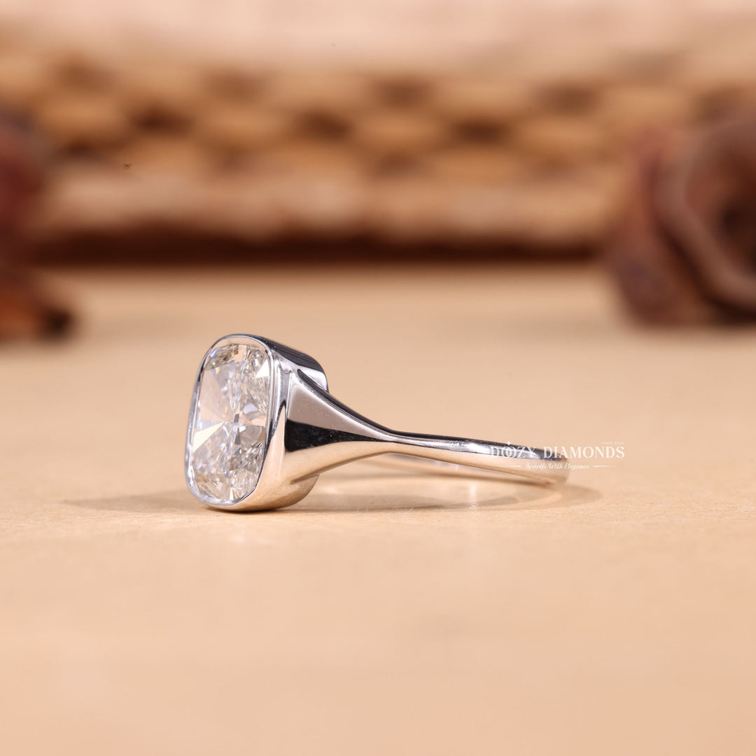 3.0CT-5.0CT Bezel Set Cushion FE/VS2 Lab Grown Diamond Engagement Ring
