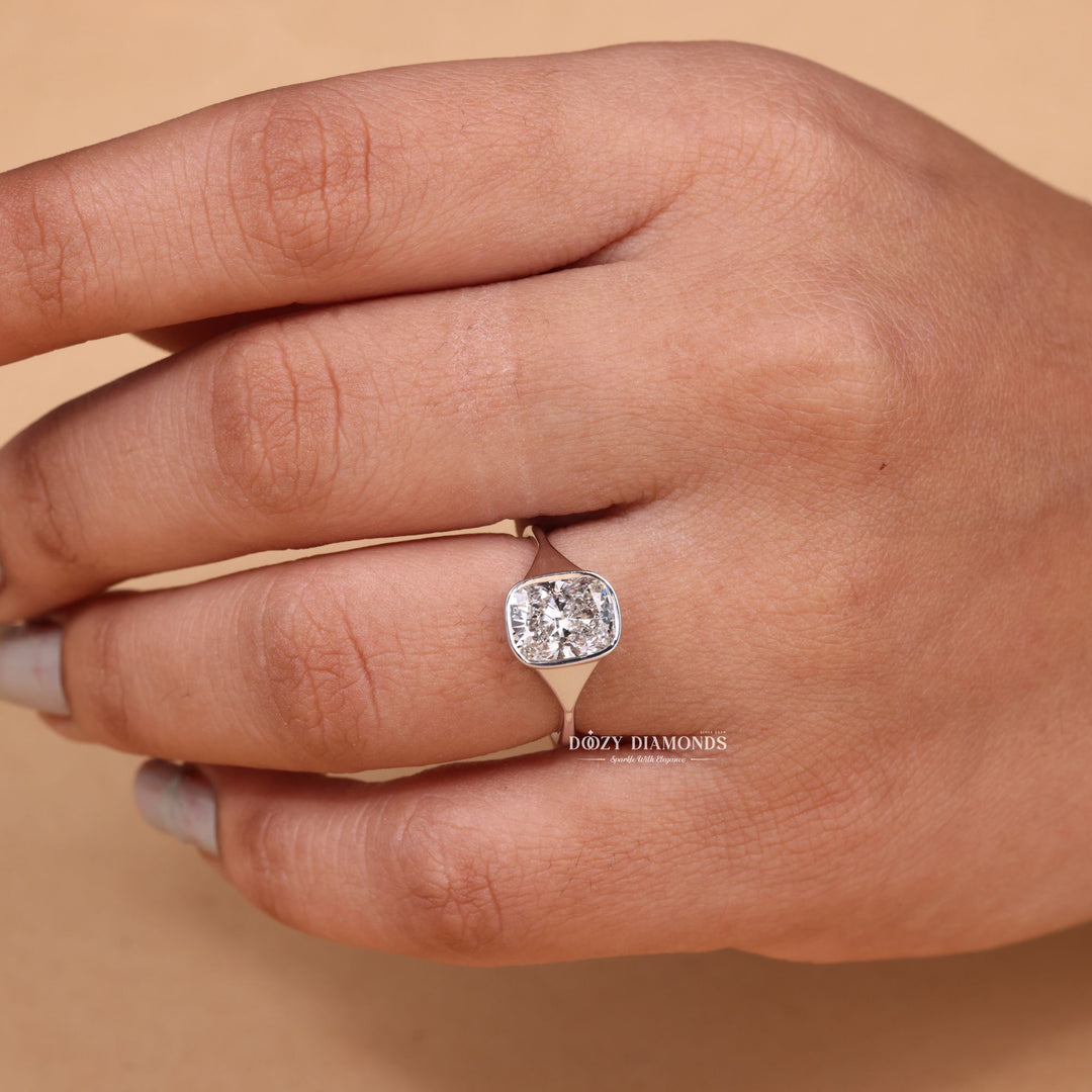 3.0CT-5.0CT Bezel Set Cushion FE/VS2 Lab Grown Diamond Engagement Ring