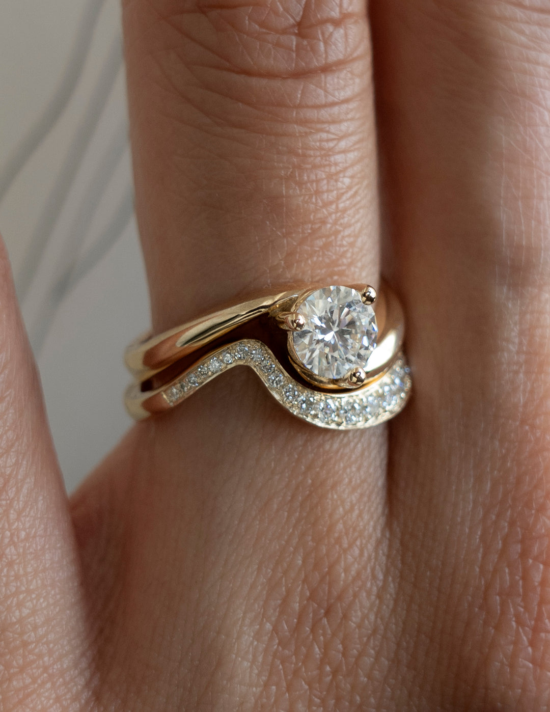 1.0CT Round E-VS Lab Grown Bypass Wedding Ring Set With Classic Band