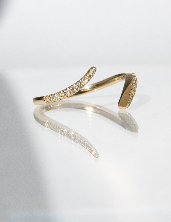 Round Diamond CVD EF/VVS Wrap Pavé Wedding Band For Women