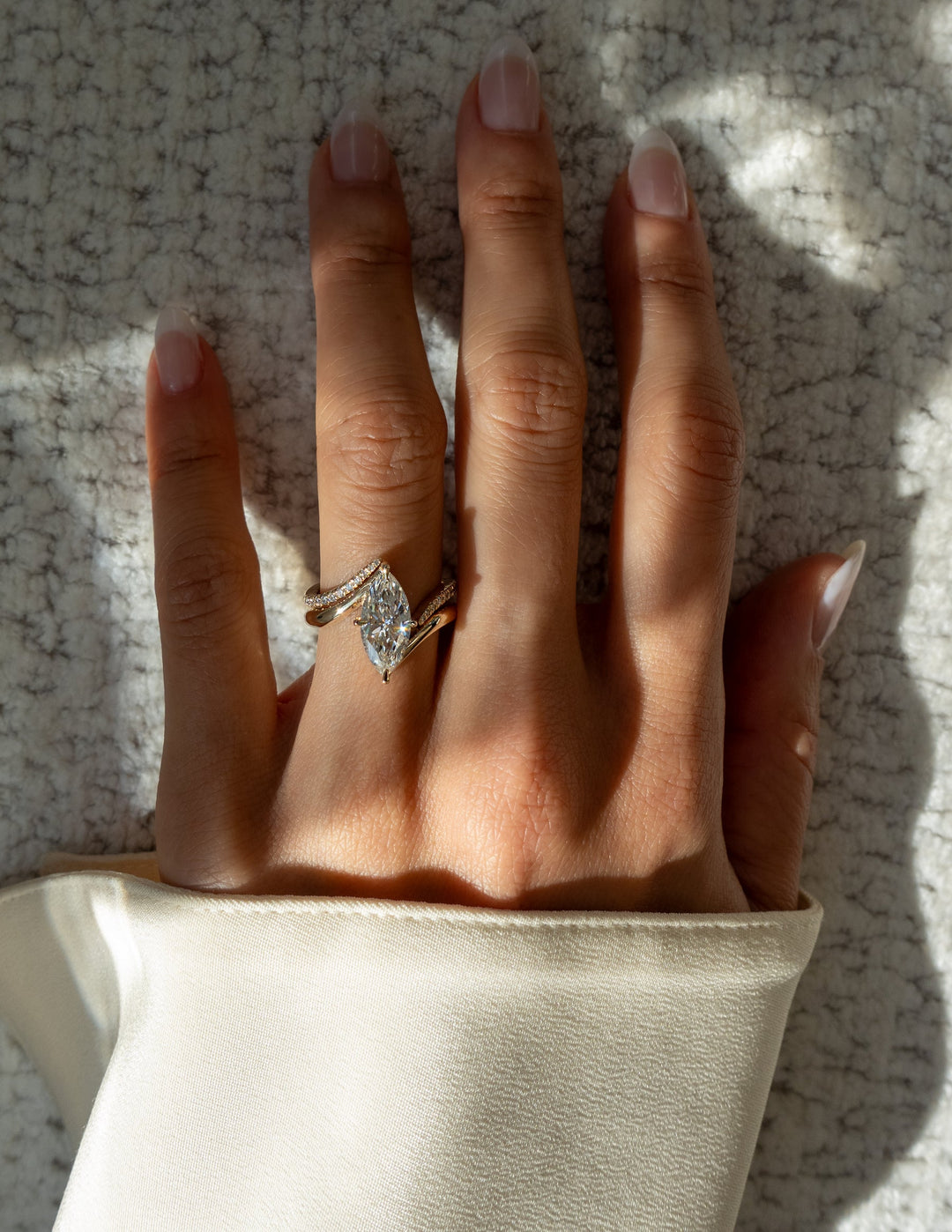 Round Diamond CVD EF/VVS Wrap Pavé Wedding Band For Women