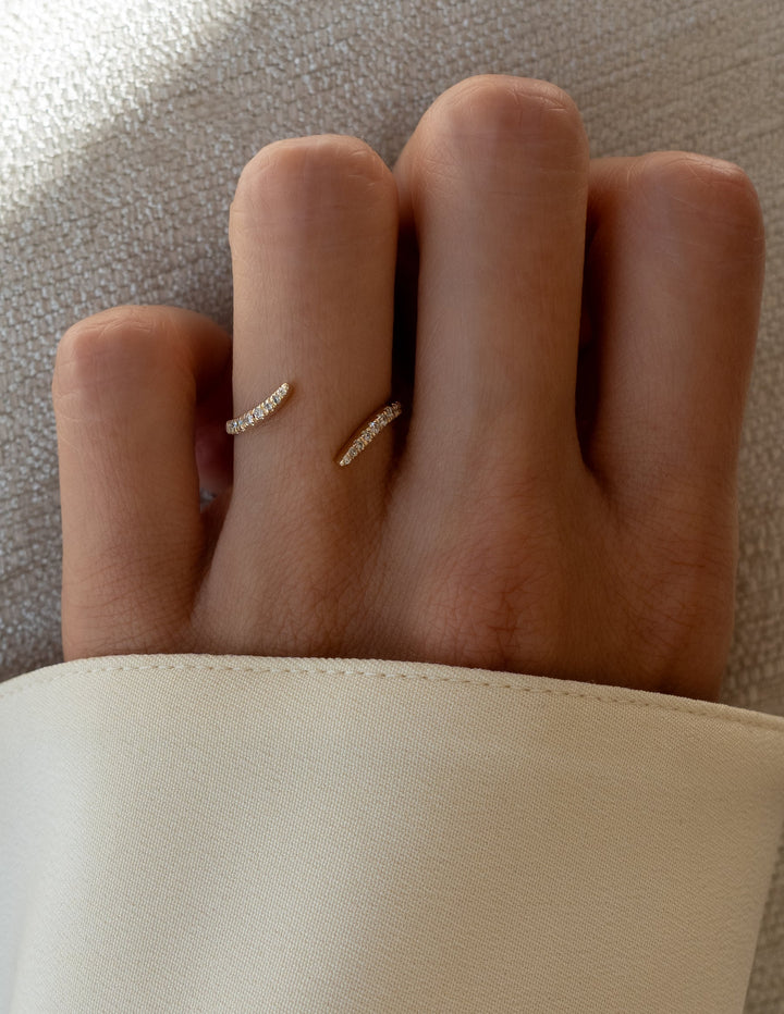 Round Diamond CVD EF/VVS Wrap Pavé Wedding Band For Women