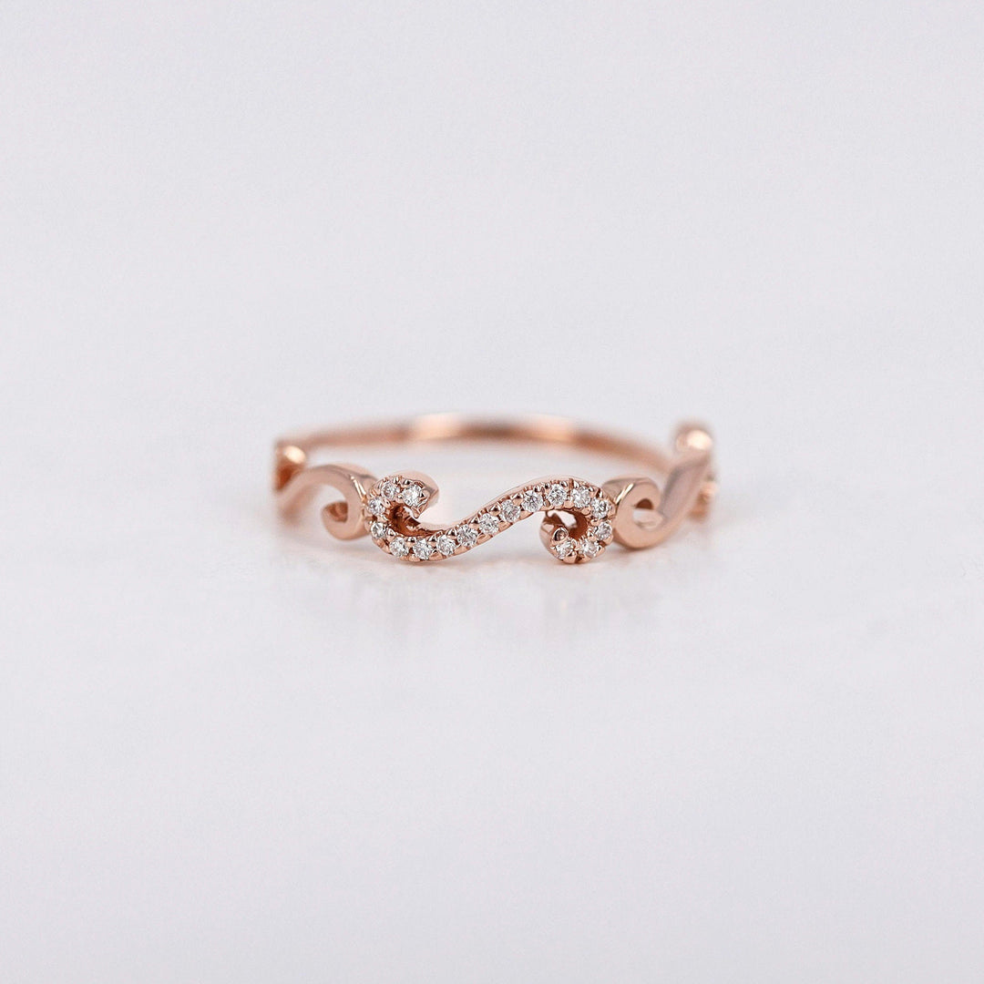 0-1ct-round-s-shaped-moissanite-diamond-wedding-band-in-18k-solid-gold