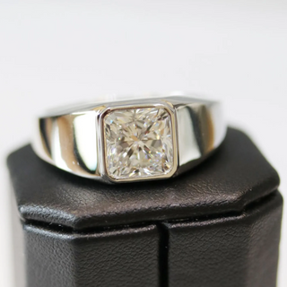 Moissanite Men's Wedding Bands