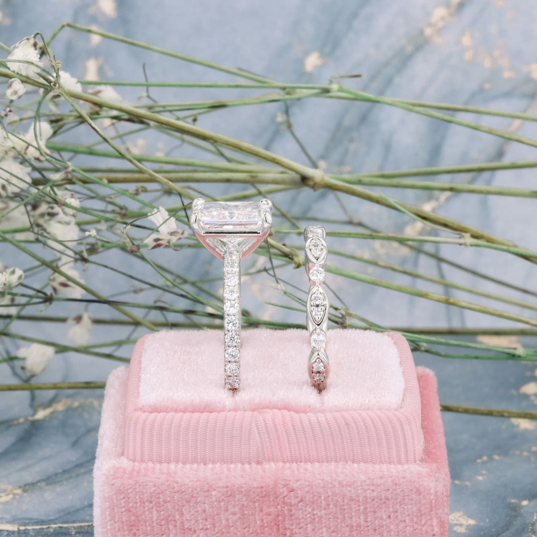 Round DE-VS1 Lab Grown Diamond Petite Pave Wedding Band