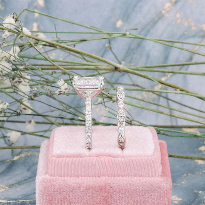Round DE-VS1 Lab Grown Diamond Petite Pave Wedding Band