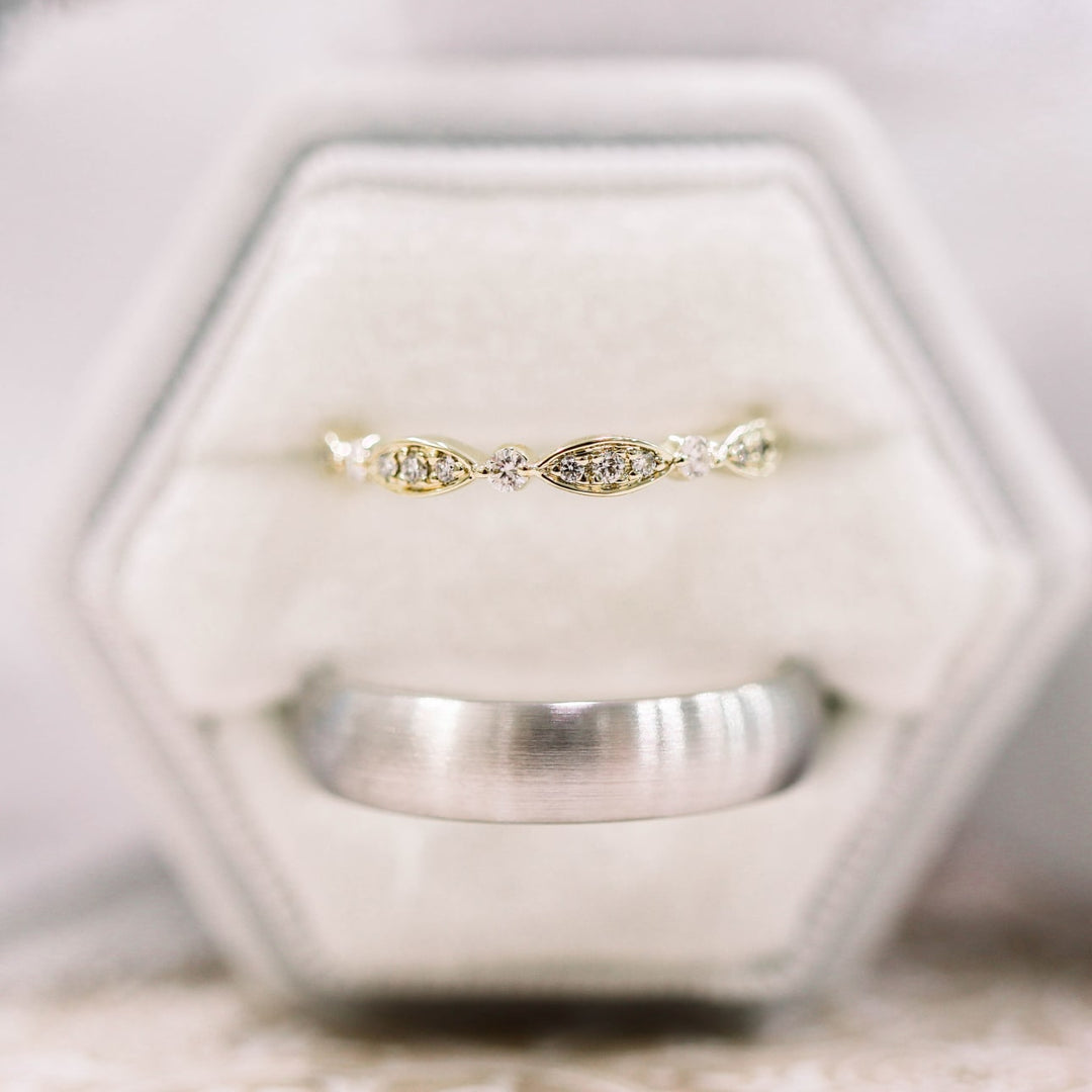 Round DE-VS1 Lab Grown Diamond Petite Pave Wedding Band