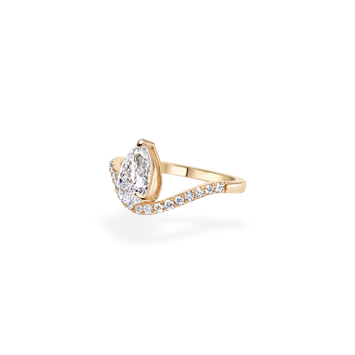 1.0CT-2.0CT Pear Cut Lab Grown Diamond Wave Engagement Ring for Her