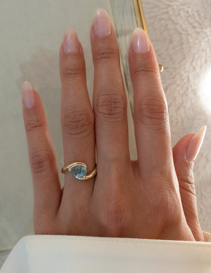 Vintage-inspired engagement ring, Art deco engagement ring, Victorian engagement ring, Edwardian engagement ring, Contemporary engagement ring, Nature-inspired engagement ring, Unique engagement ring, 