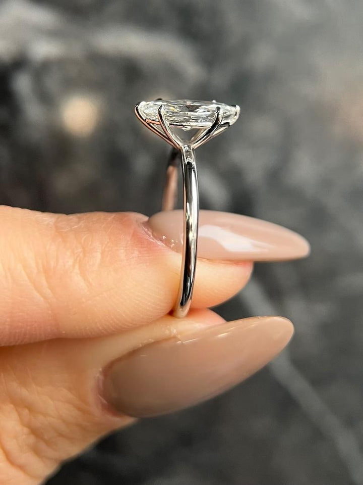 Marquise sophisticated engagement ring, Marquise trendy engagement ring, Marquise fashionable engagement ring, Marquise versatile engagement ring, Marquise ethical engagement ring, Marquise sustainable engagement ring, 