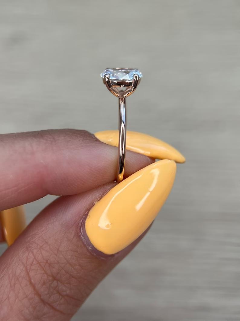 oval-hidden-halo-cvd-e-vs2-diamond-engagement-ring