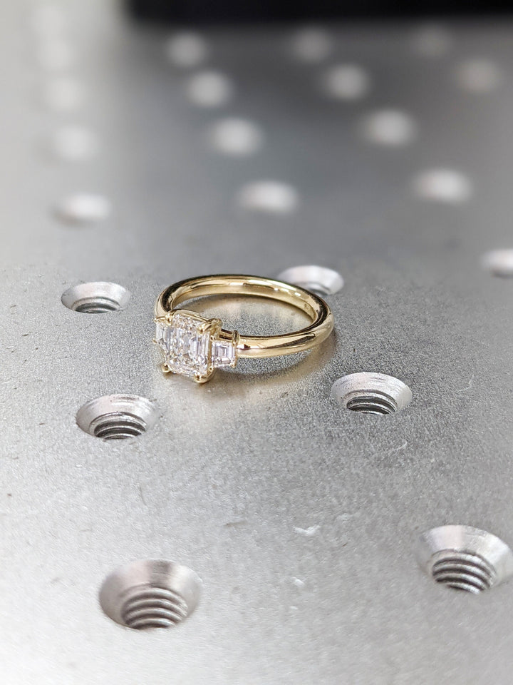 Emerald trendy engagement ring, Emerald fashionable engagement ring, Emerald versatile engagement ring, Emerald ethical engagement ring, Emerald sustainable engagement ring, Emerald conflict-free engagement ring, Emerald lab-grown engagement ring, 