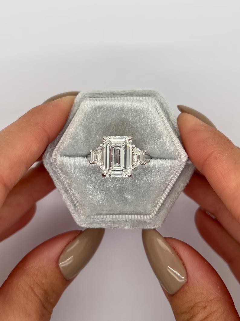 Emerald contemporary engagement ring, Emerald minimalist engagement ring, Emerald intricate engagement ring, Emerald bold engagement ring, Emerald delicate engagement ring, Emerald timeless engagement ring, Emerald elegant engagement ring, Emerald whimsical engagement ring, 