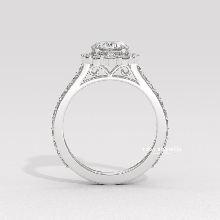 Oval Cut Lab Grown Diamond Halo Engagement Ring for Women