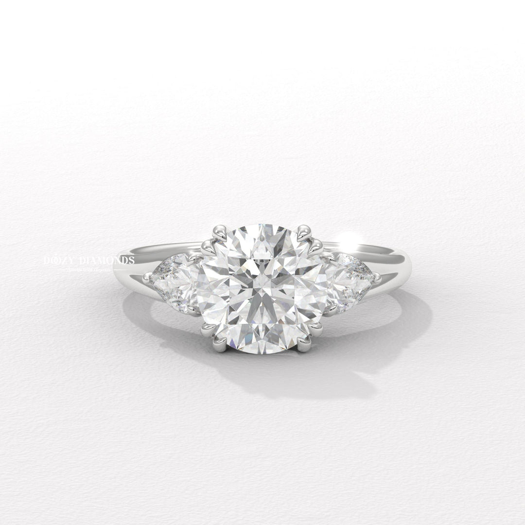 Sustainable engagement ring
Buy lab diamond engagement ring online
14K gold three stone ring 