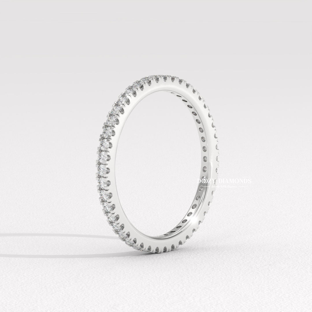14k gold eternity band
18k white gold ring
Yellow gold eternity ring
Rose gold diamond band