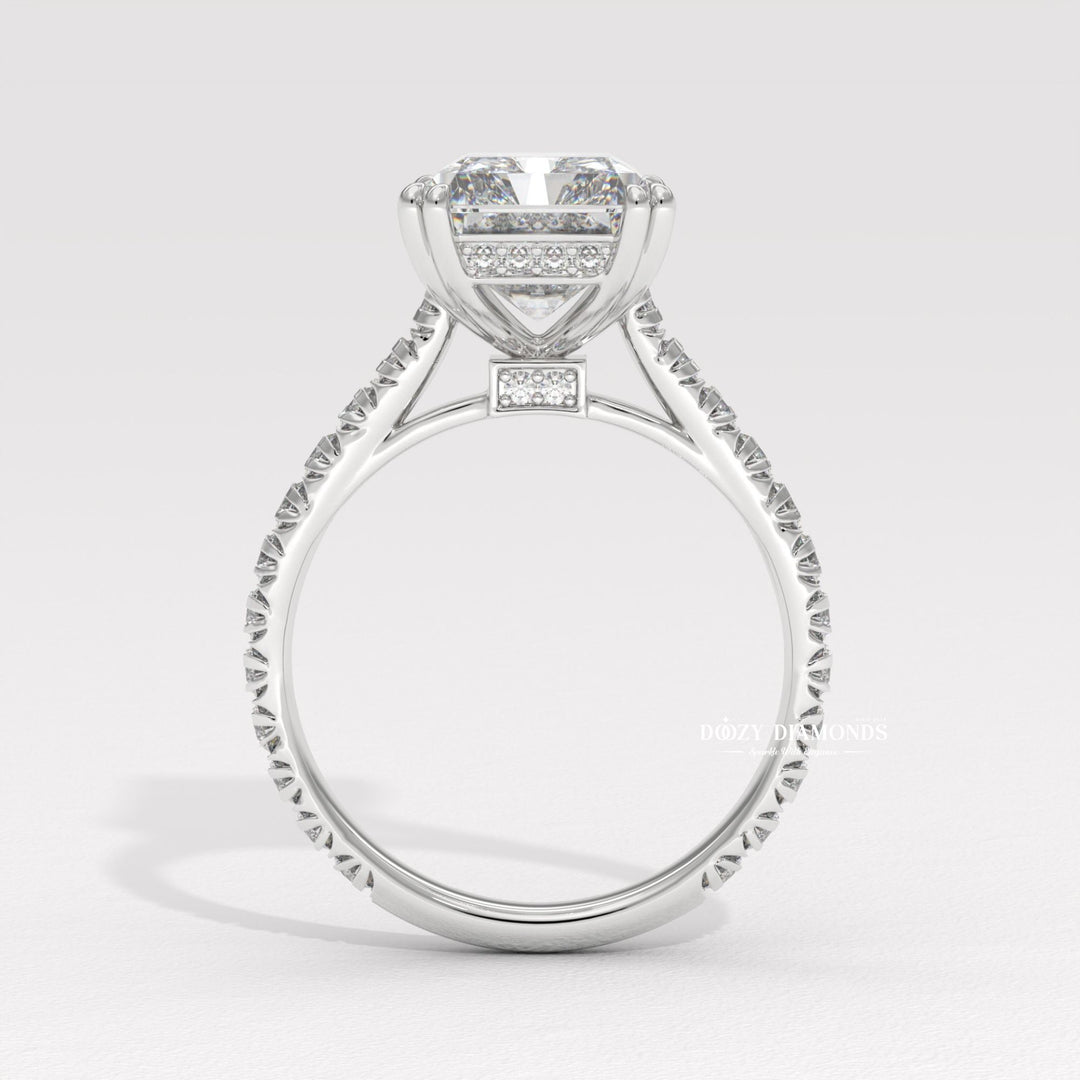 18k gold radiant lab diamond ring
Platinum radiant cut engagement ring
14k white gold radiant solitaire