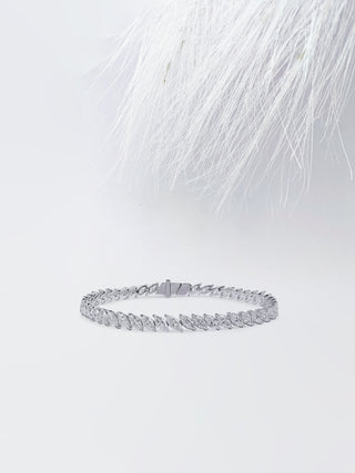 Marquise Cut Moissanite Diamond Tennis Bracelet In White Gold