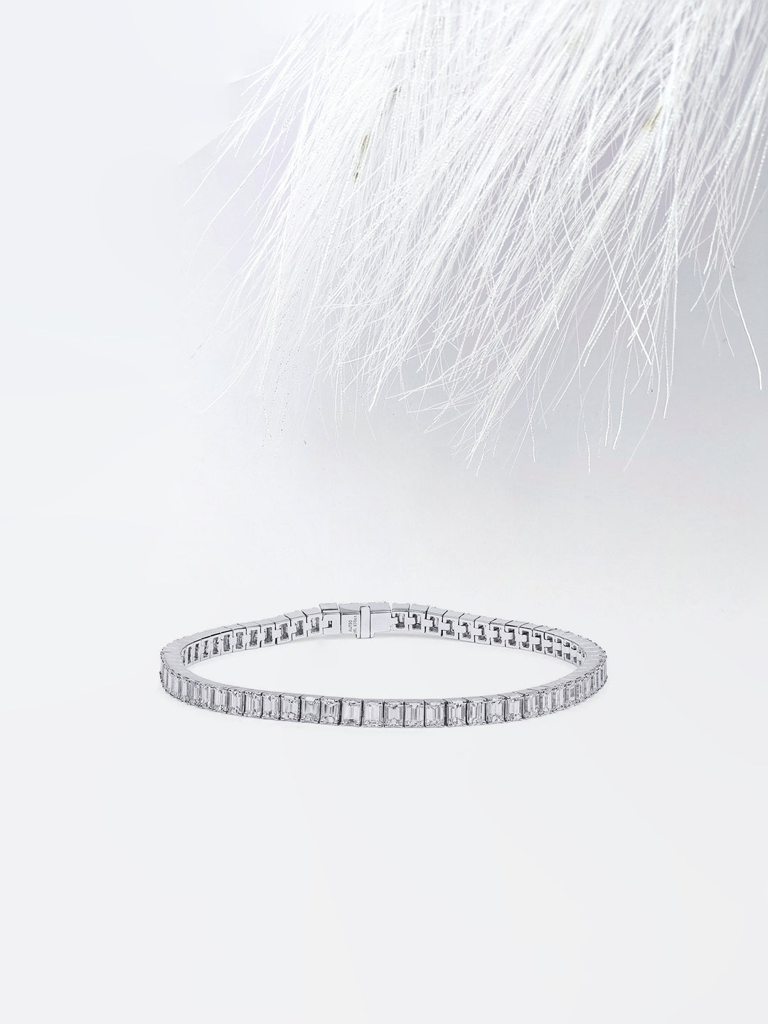 Emerald cut Moissanite Diamond Tennis Bracelet For Women