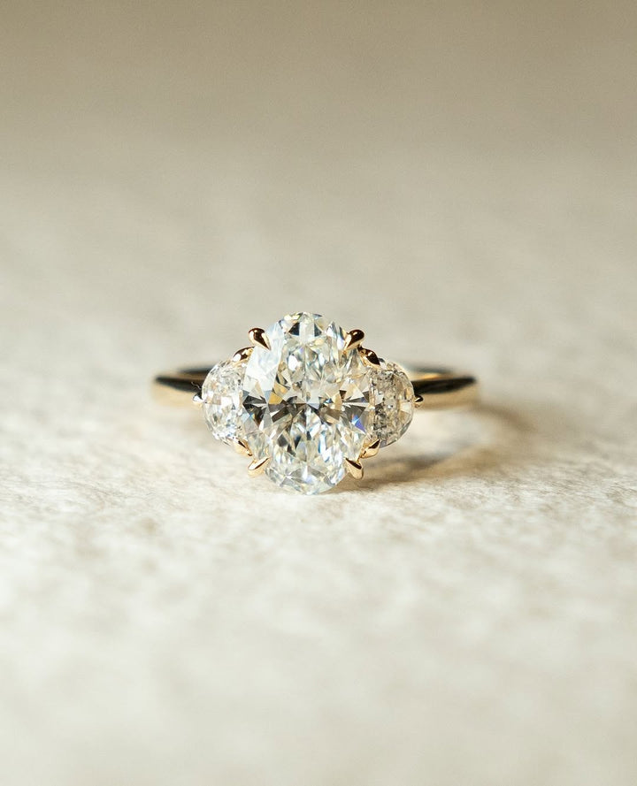 1.0-2.0 CT Oval Cut Lab Grown Diamond Three Stone Engagement Ring