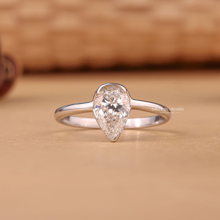 Pear cut diamond ring, Pear shaped diamond ring, Pear diamond engagement ring, Pear solitaire diamond ring, Pear halo diamond ring, Pear pave diamond ring, Pear vintage diamond ring, 
