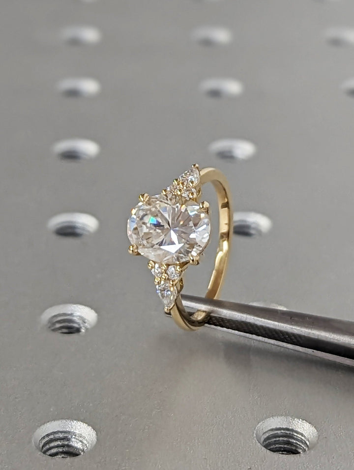 center-stone-ring,
