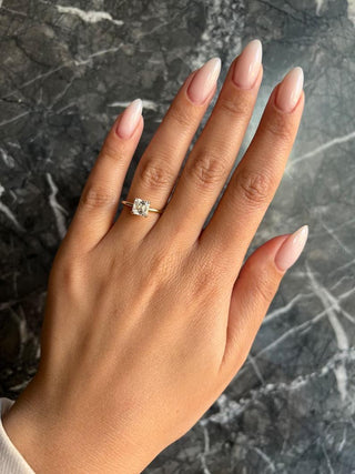 Solitaire diamond ring in white gold,

Unique solitaire engagement rings for her,

Solitaire ring vs halo ring comparison,