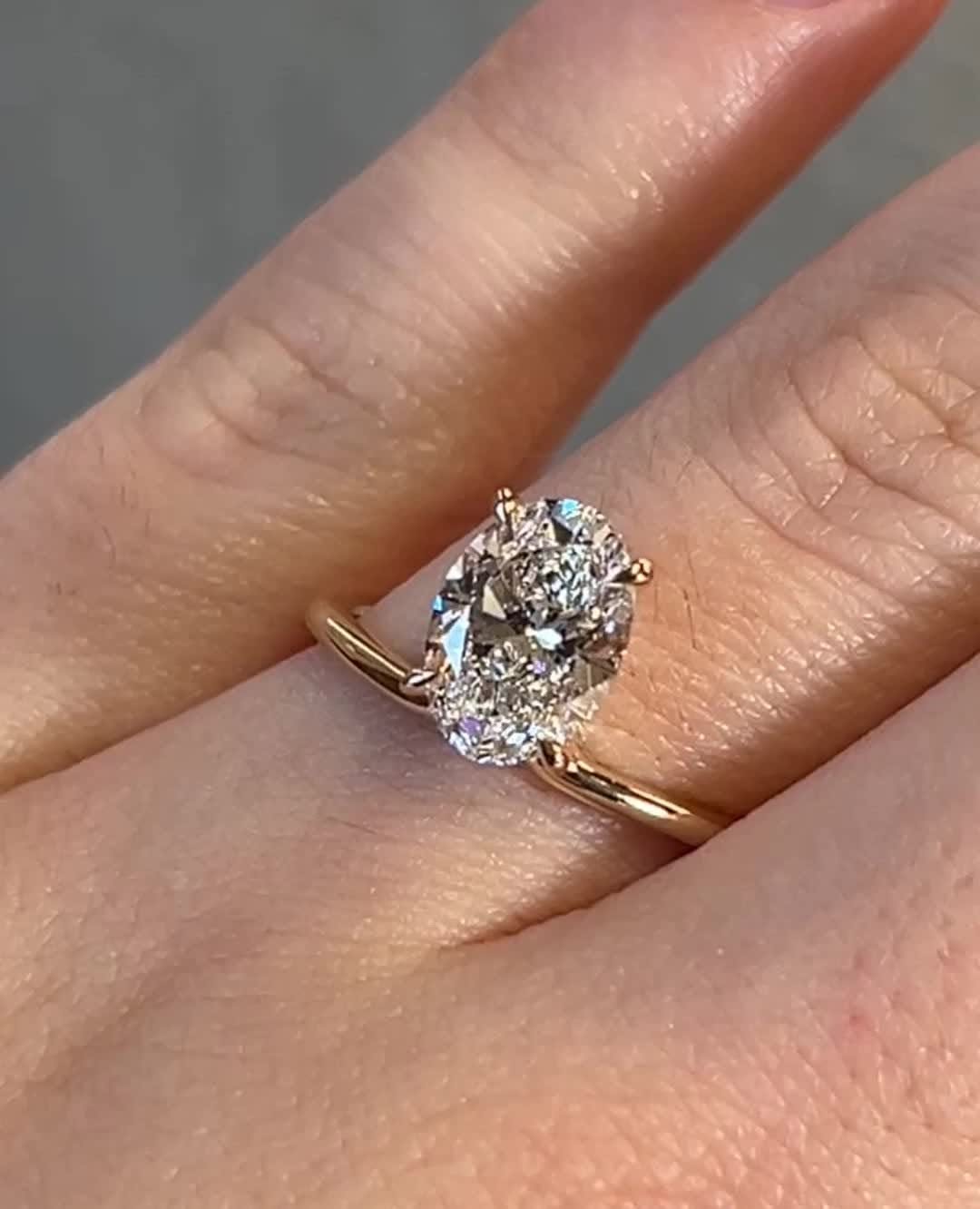 1.0 -3.0 CT Oval Cut Lab Grown Diamond Solitaire Engagement Ring