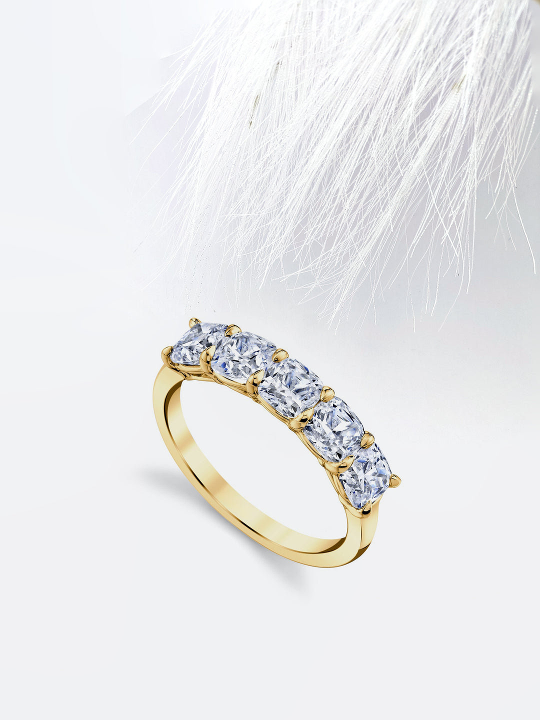 Cushion FG-VS1 Lab Grown Diamond Five Stone Wedding Band