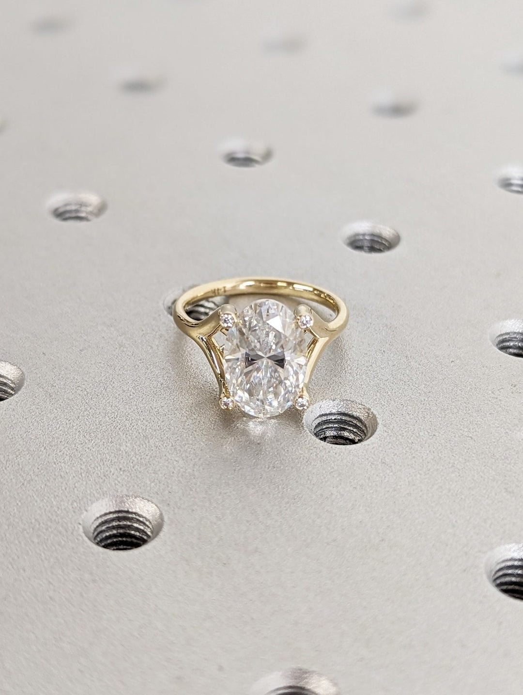 Lab grown diamond oval ring product image
