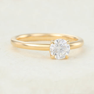 round-shaped-moissanite-solitaire-engagement-ring