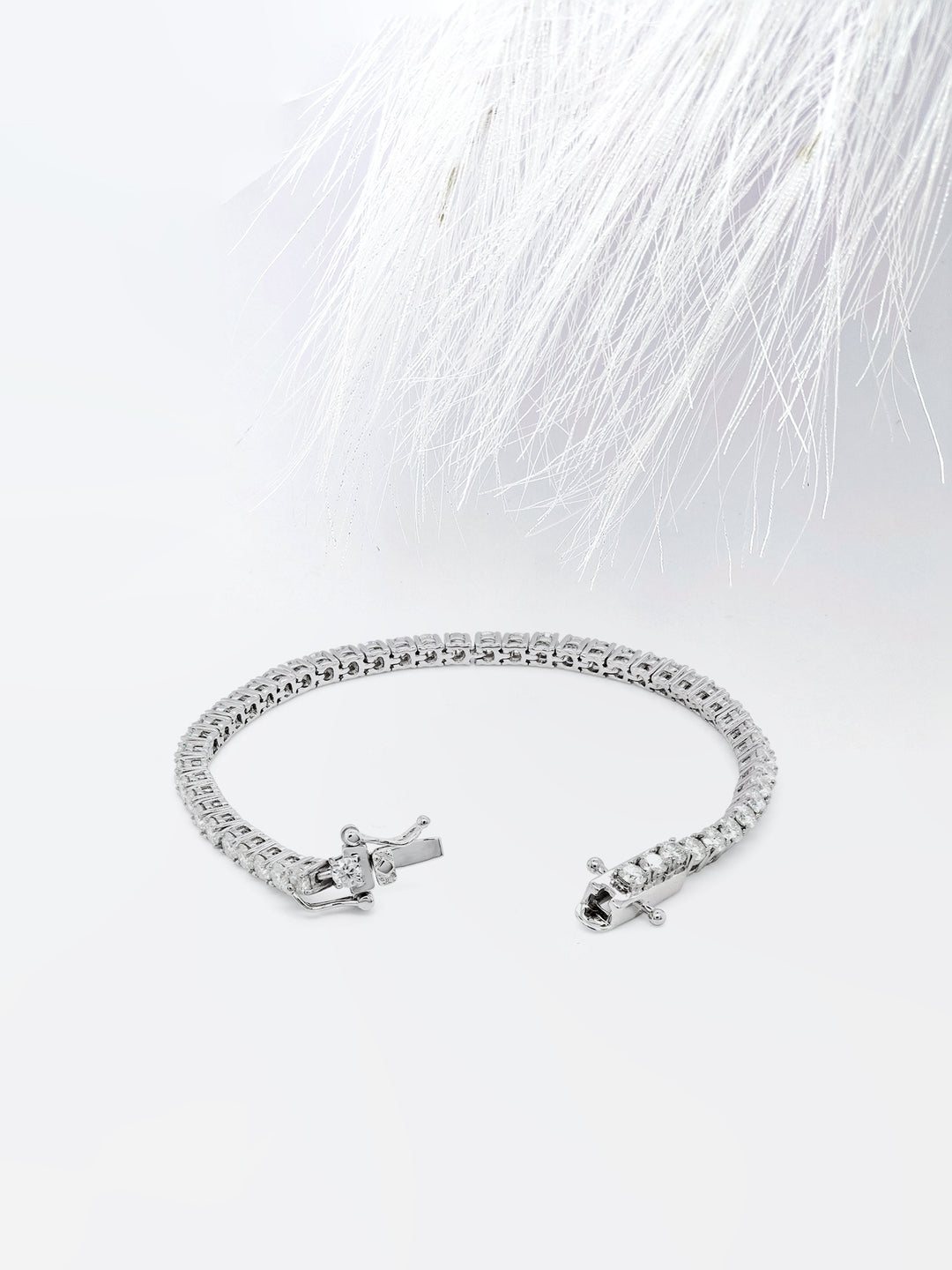 Round cut Moissanite Diamond Tennis Bracelet For Women