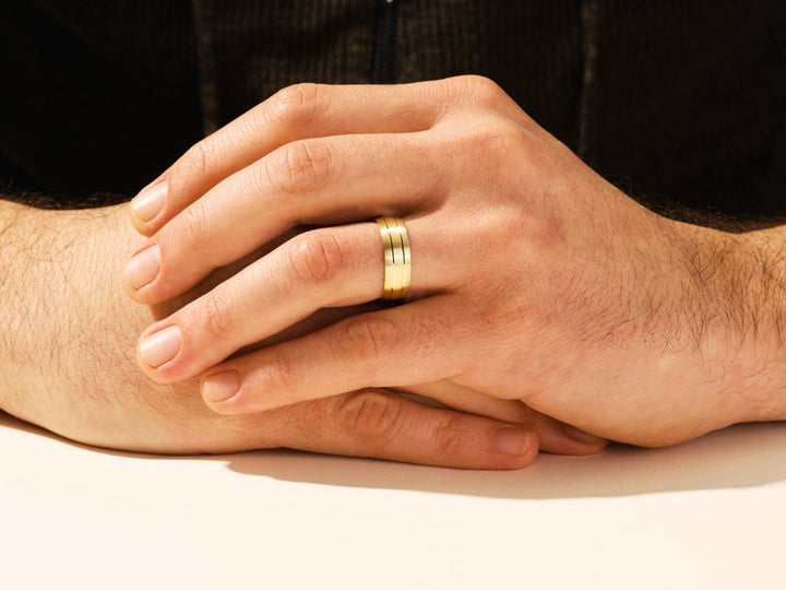 7.0mm Double-Grooved Men's Gold Wedding Band