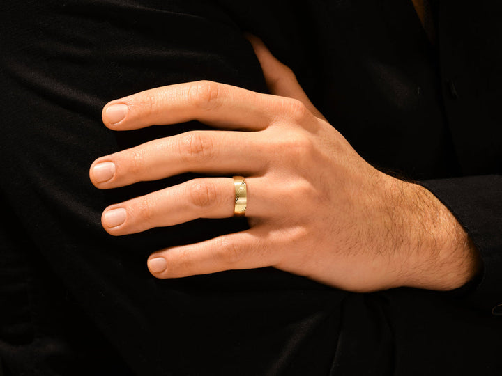 6.0mm Diagonal Lined Men's Gold Wedding Band