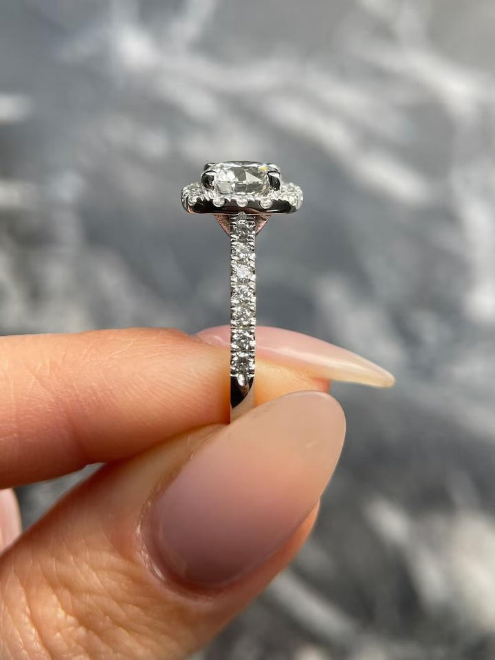Round local engagement ring, Round handmade engagement ring, Round customized engagement ring, Round made-to-order engagement ring, Round personalized engagement ring, Round exclusive engagement ring, 