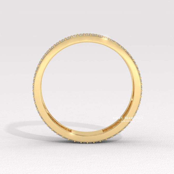Lab grown diamond band
Moissanite pave ring
4.5mm gold band
