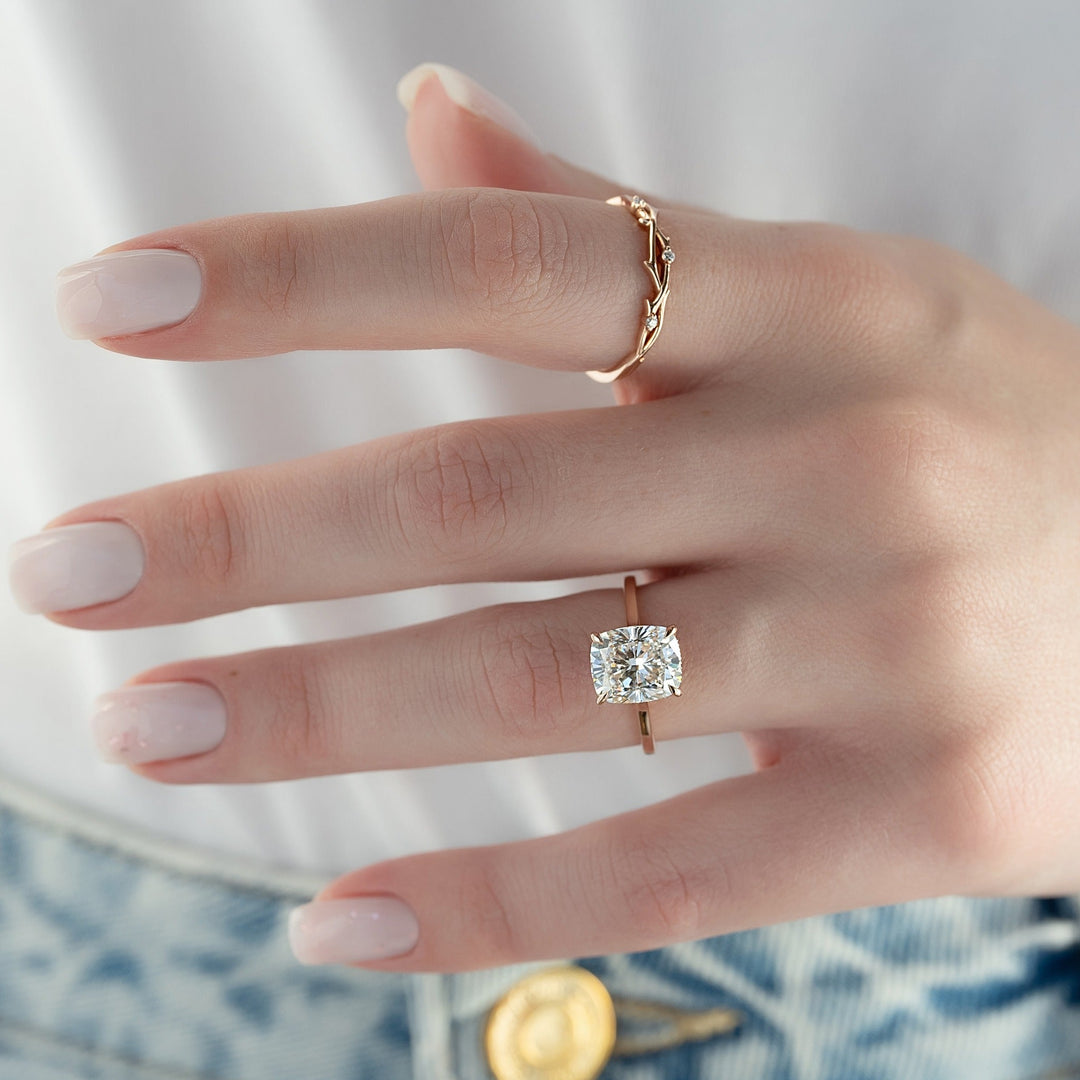 2.0-4.0 CT Elongated Cushion  Lab Grown Diamond Hidden Halo Engagement Ring