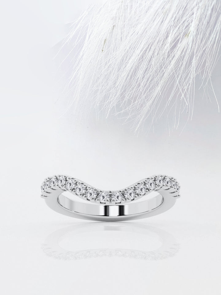 Round FG-VS2 Lab Grown Diamond Curved Wedding Band