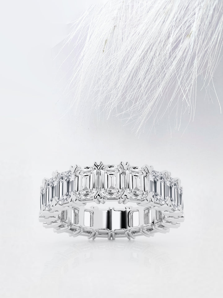 Radiant FG-VS2 Lab Grown Diamond Eternity Wedding Band For Women