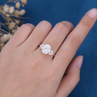 oval-shaped-moissanite-cluster-engagement-ring