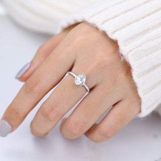 pear-shaped-moissanite-pave-setting-engagement-ring-3