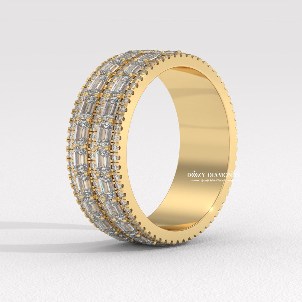 Baguette eternity band
Alternating diamond band
