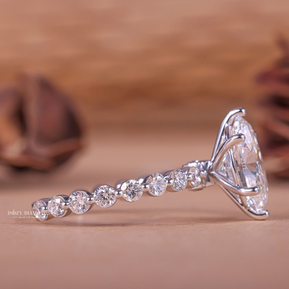 Antique engagement ring, Modern engagement ring, Classic engagement ring, Halo engagement ring, Solitaire engagement ring, Split shank engagement ring, 
