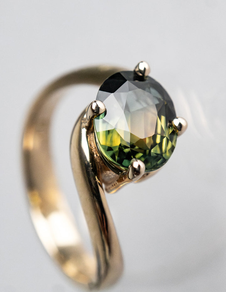 Oval antique diamond engagement ring, Oval modern diamond engagement ring, Oval traditional diamond engagement ring, Oval brilliant cut diamond engagement ring, Oval ideal cut diamond engagement ring, 