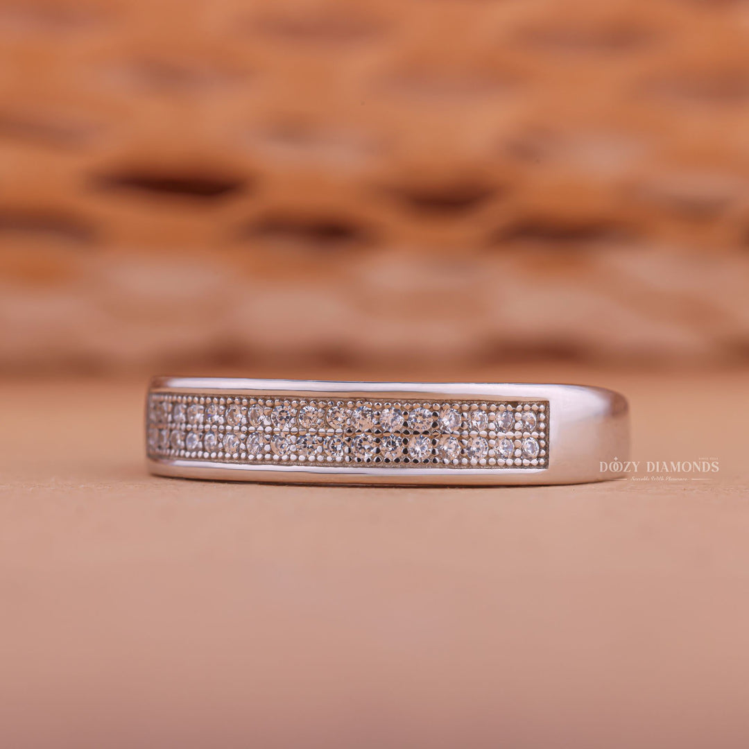 Subtle diamond wedding band, Striking diamond wedding band, Exquisite diamond wedding band, Gorgeous diamond wedding band, Beautiful diamond wedding band, Stunning diamond wedding band, 